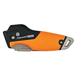 Fiskars Pro Folding Utility Knife -Garden And Outdoor Store 770030 2
