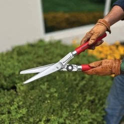 Berger Compact Precision Topiary Shear With Wooden Handles 9 Berger Compact Precision Topiary Shear With Wooden Handles -Garden And Outdoor Store b2510 1