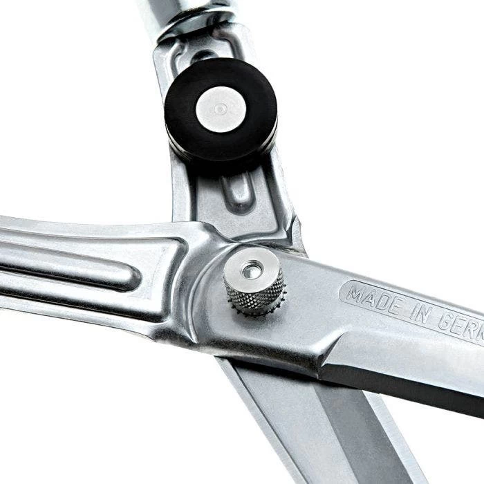 Berger Compact Precision Topiary Shear With Wooden Handles 2 Berger Compact Precision Topiary Shear With Wooden Handles - Image 2