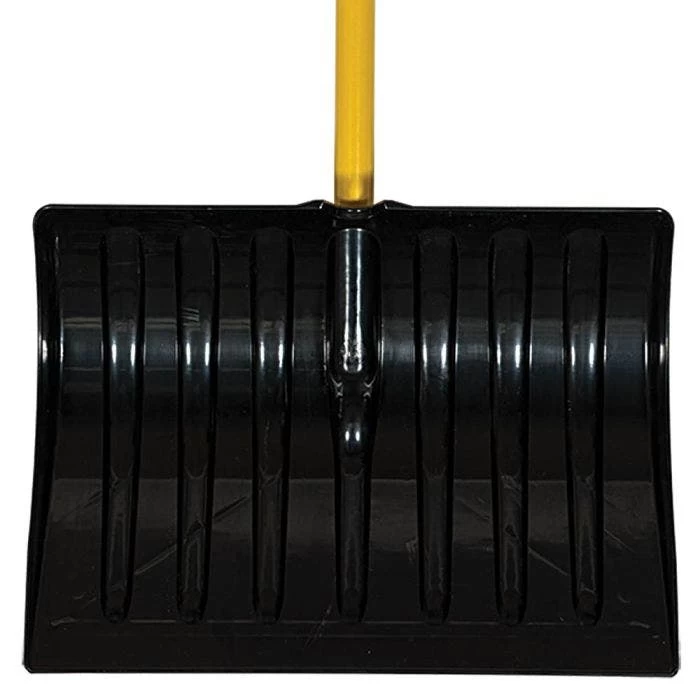 Commercial Snow Shovel With 18-in Blade 2 Commercial Snow Shovel With 18-in Blade - Image 2
